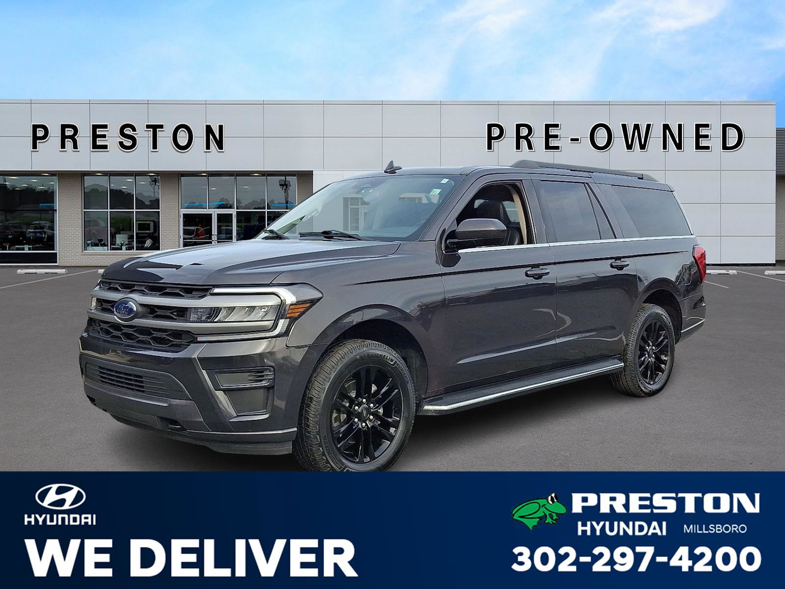 Used 2023 Ford Expedition Max XLT image 1