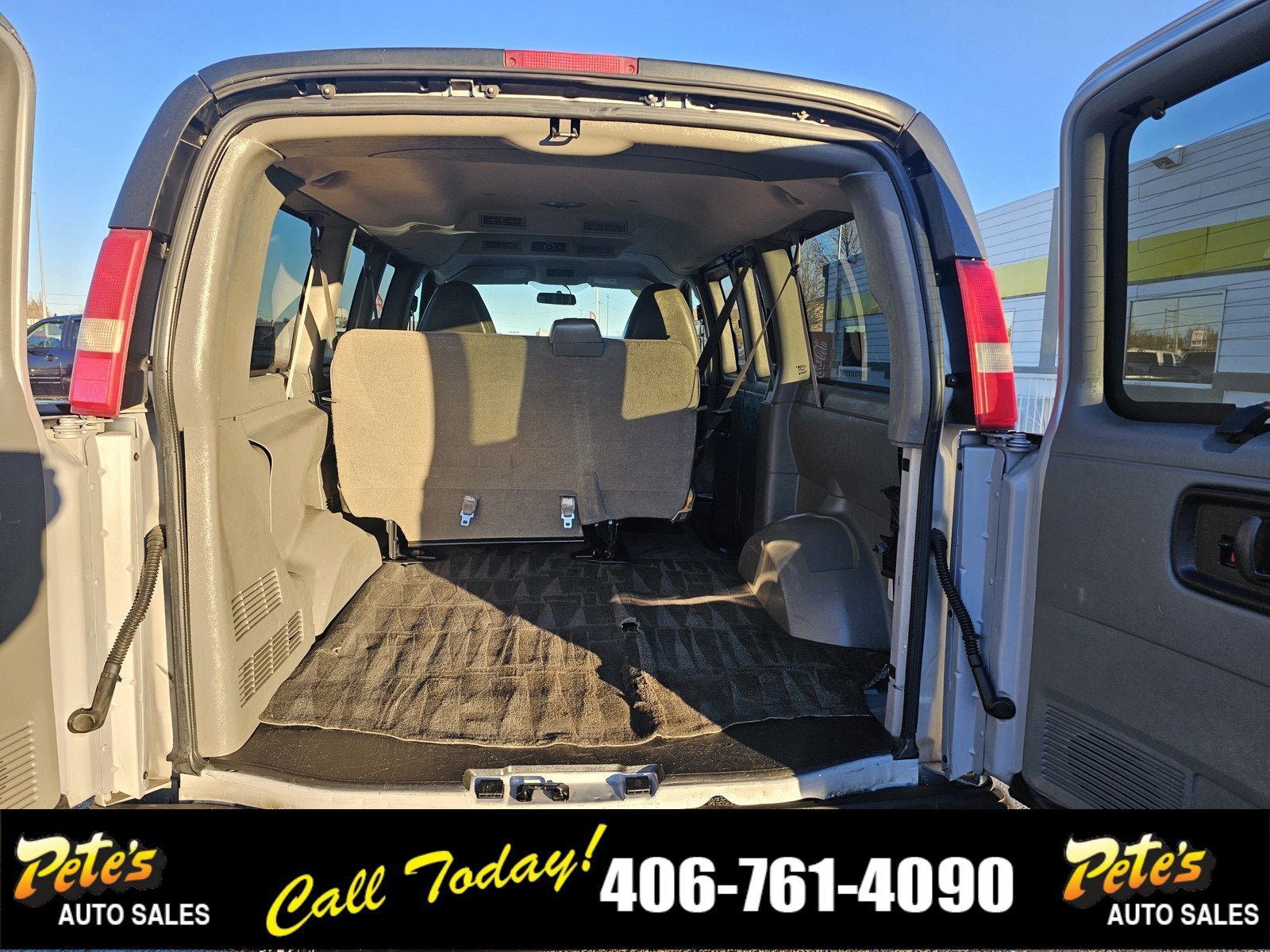 Used 2014 Chevrolet Express 1500 LS RWD image 9