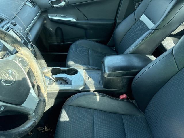 Used 2014 Toyota Camry SE FWD image 10