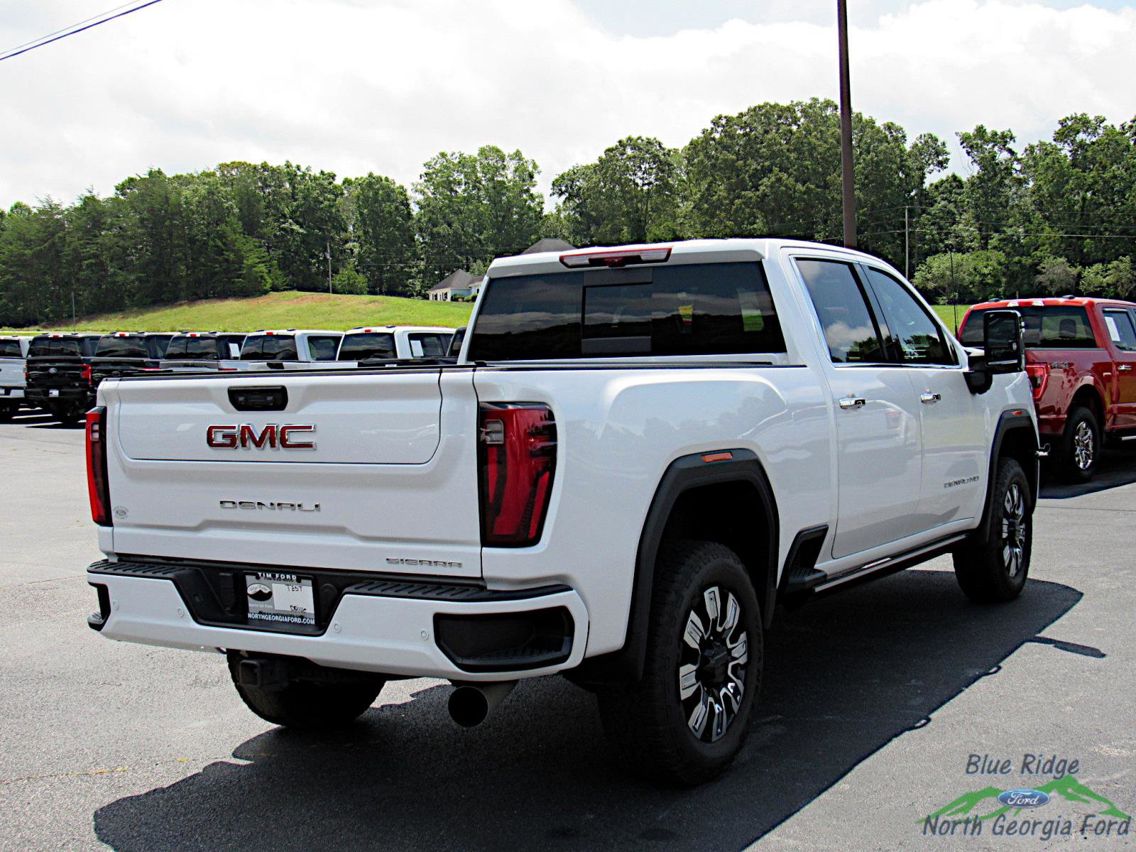 Used 2024 GMC Sierra 2500 Denali w/ Denali Reserve Package image 5