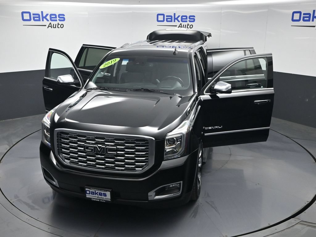Used 2019 GMC Yukon Denali w/ Denali Ultimate Package AWD/4WD image 62