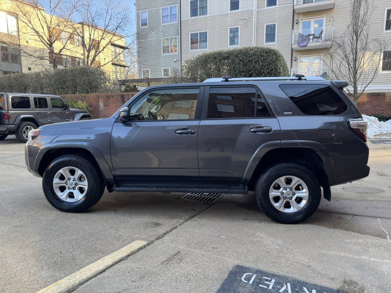 Used 2015 Toyota 4Runner SR5 image 7