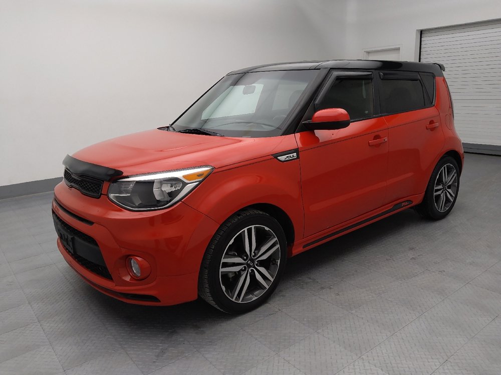 Used 2019 Kia Soul + FWD image 2