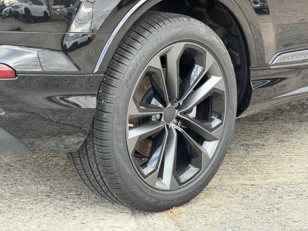 New 2026 Audi Q7 3.0T Premium Plus image 9