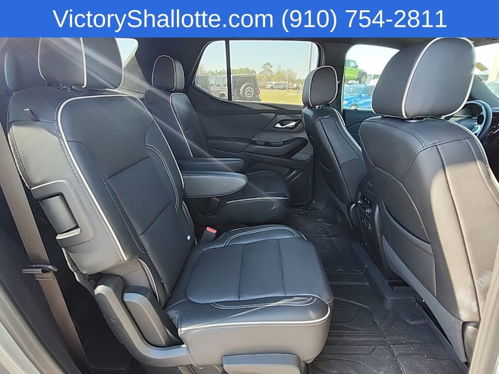 Used 2023 Chevrolet Traverse Premier image 40