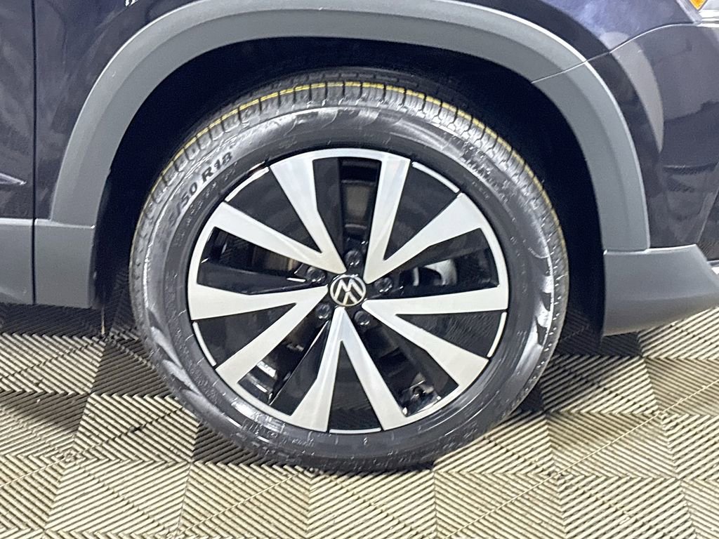 Certified 2022 Volkswagen Taos SE image 22