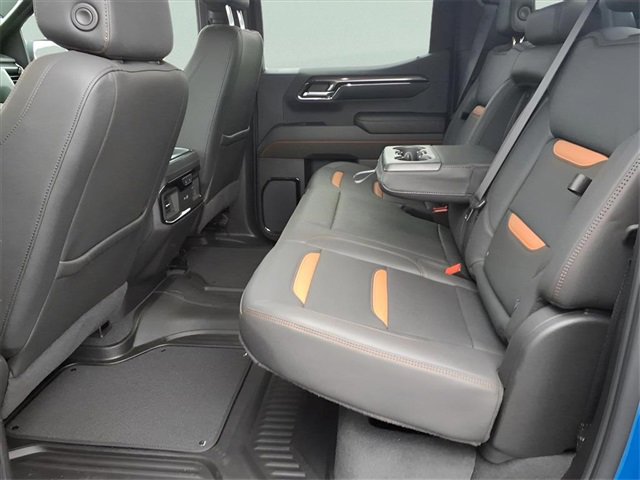 Used 2024 GMC Sierra 1500 AT4 w/ Technology Package image 20