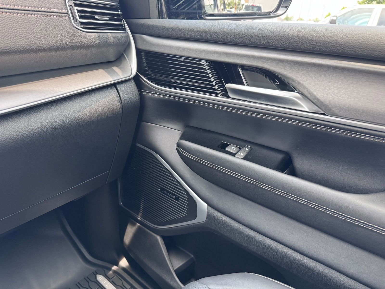 New 2025 Jeep Wagoneer Series II image 21