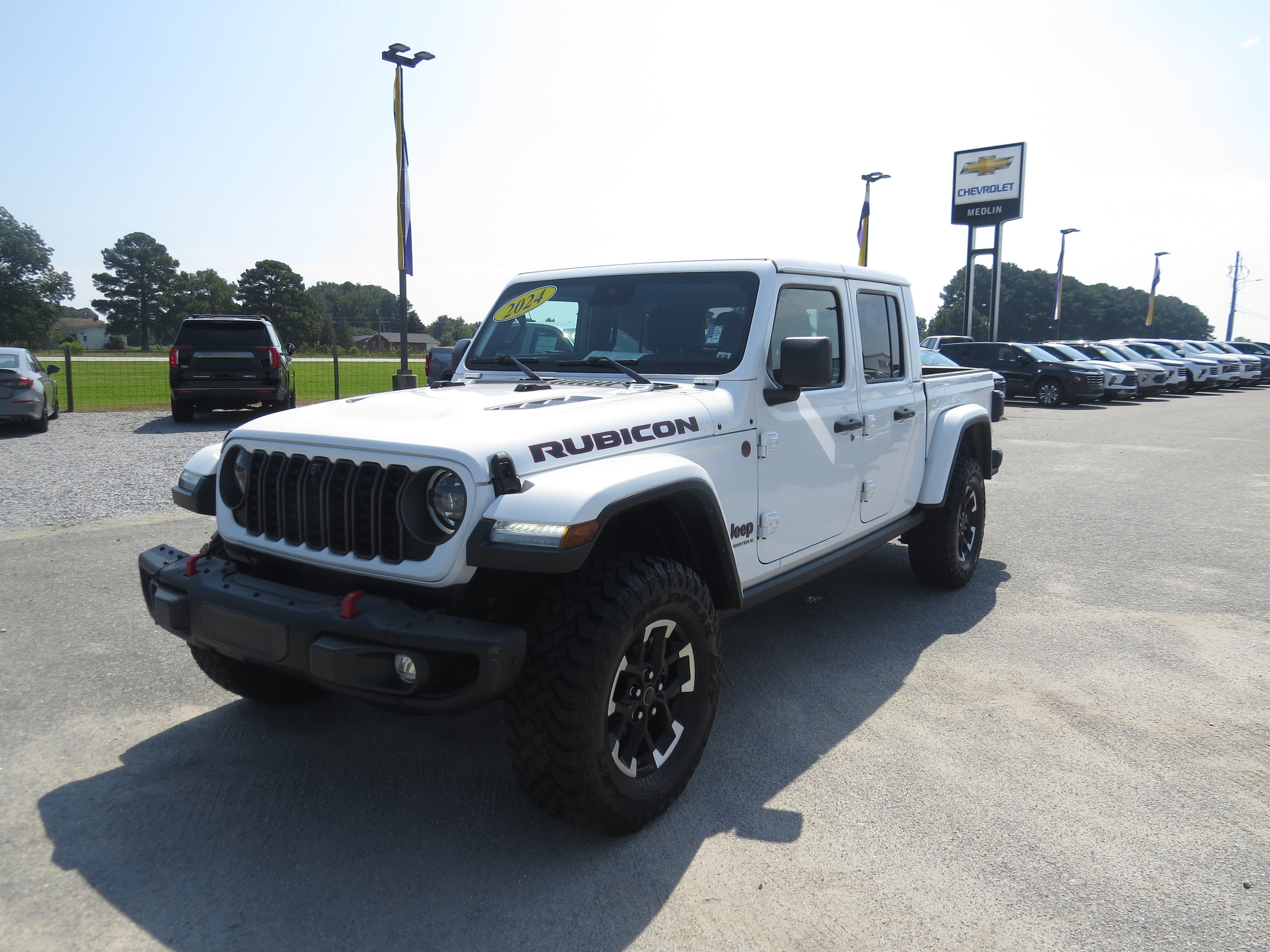 Used 2024 Jeep Gladiator Rubicon AWD/4WD image 7
