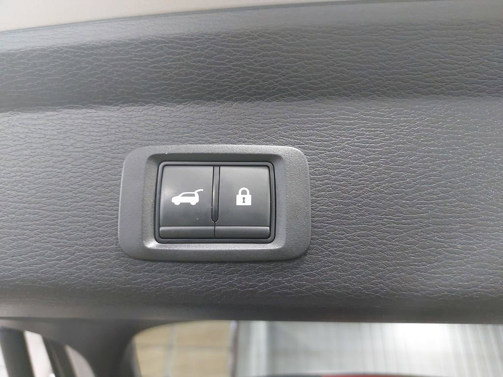 Used 2024 Mitsubishi Outlander SE image 13