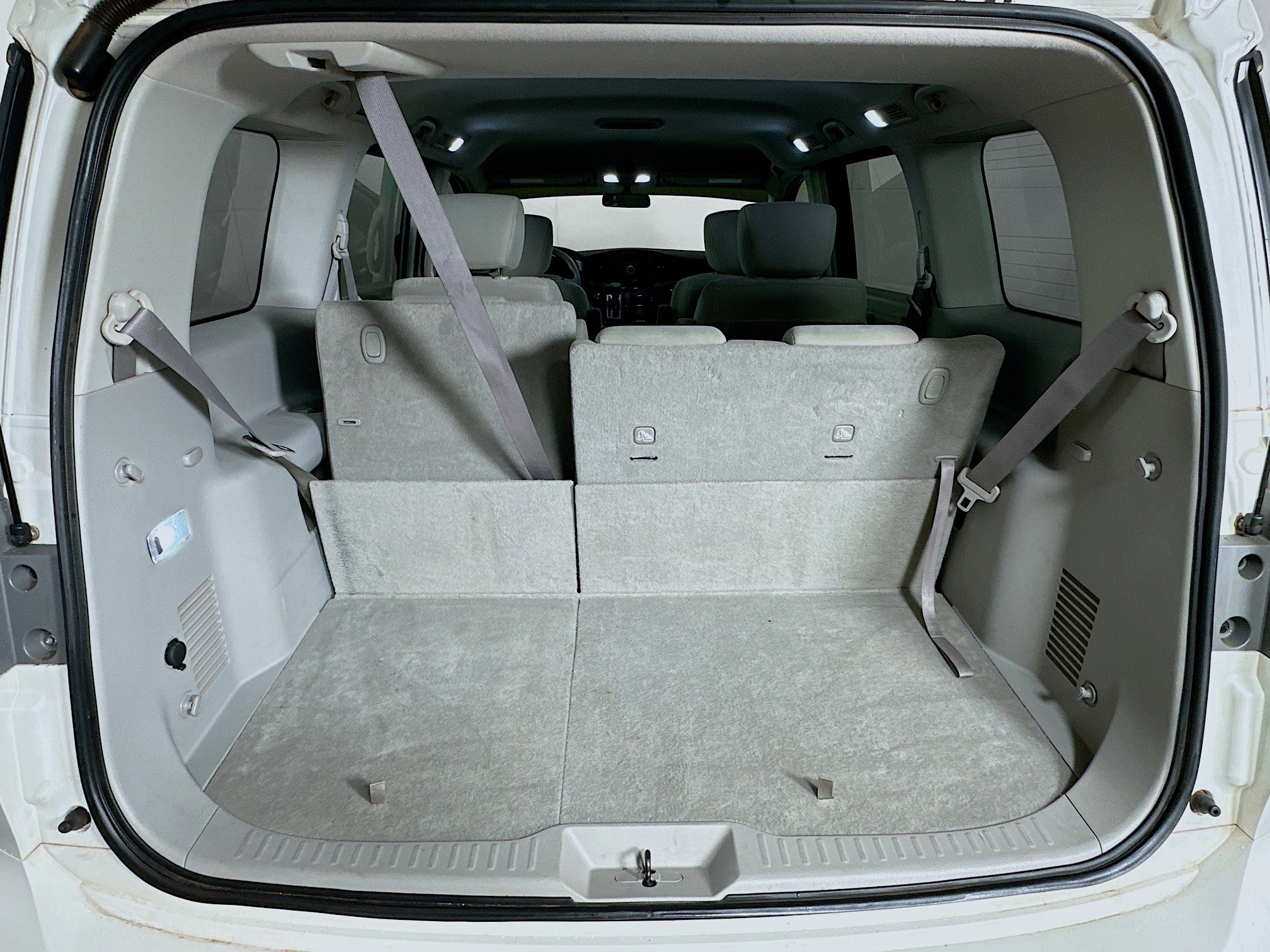 Used 2012 Nissan Quest S image 26