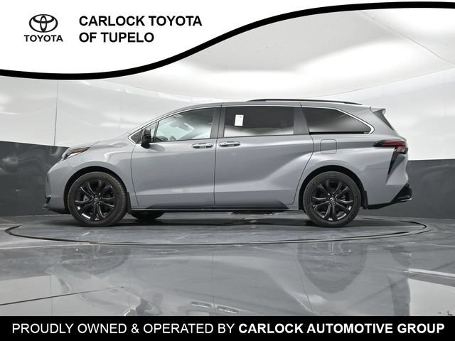 Used 2024 Toyota Sienna XSE FWD image 54