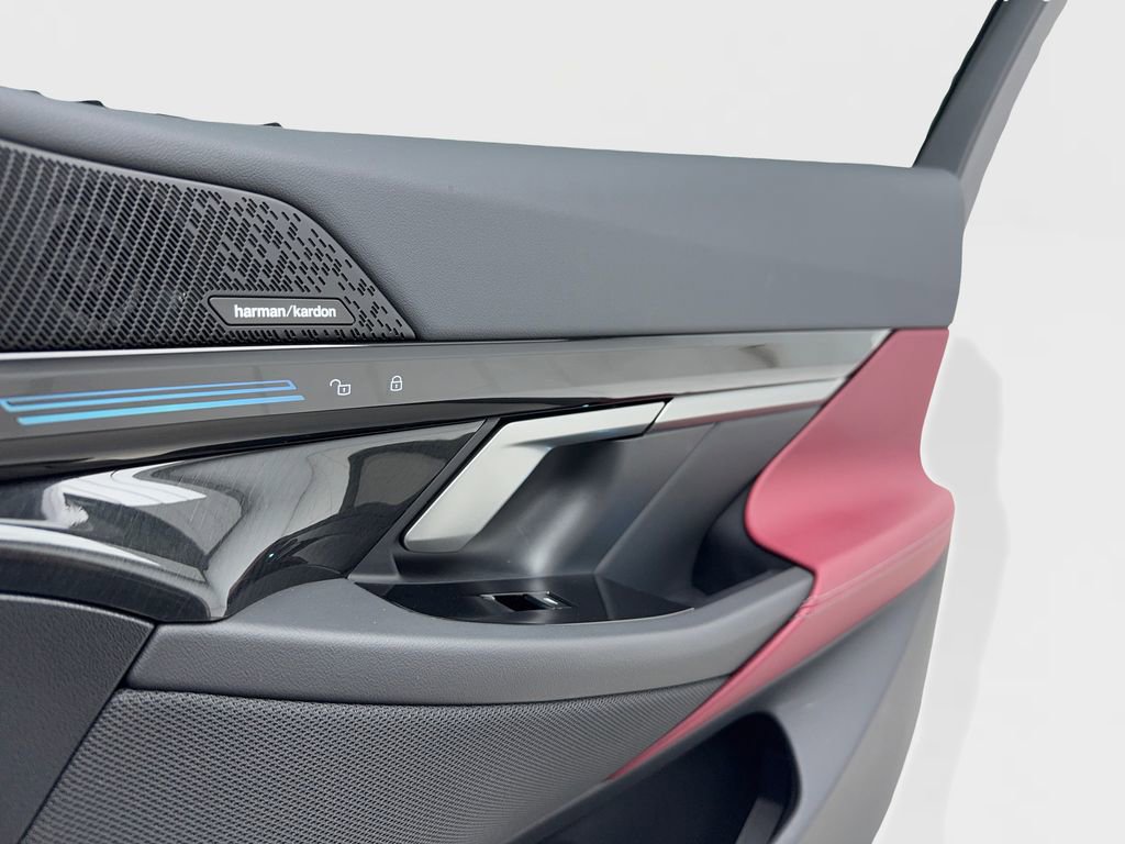 Used 2026 BMW 530i w/ M Sport Package image 55