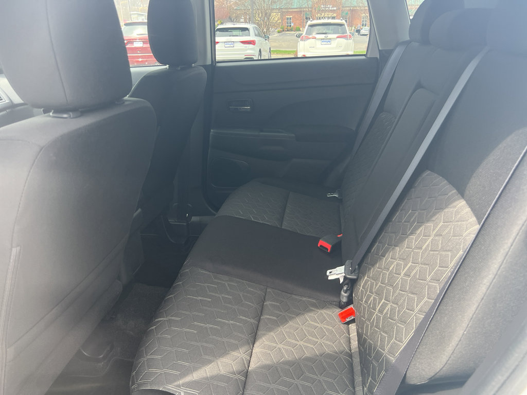 Used 2024 Mitsubishi Outlander Sport ES image 9