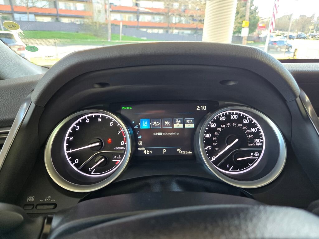 Used 2023 Toyota Camry XLE w/ Cold Weather Package FWD image 13