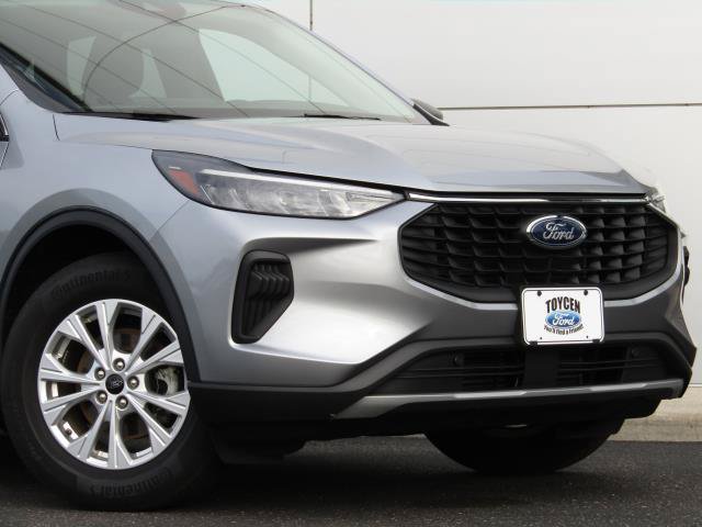 Certified 2023 Ford Escape Active w/ Tech Pack #1 AWD/4WD image 3