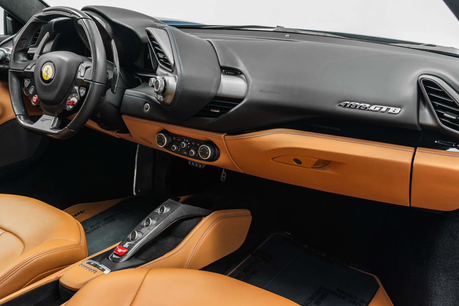 Used 2018 Ferrari 488 GTB RWD image 14