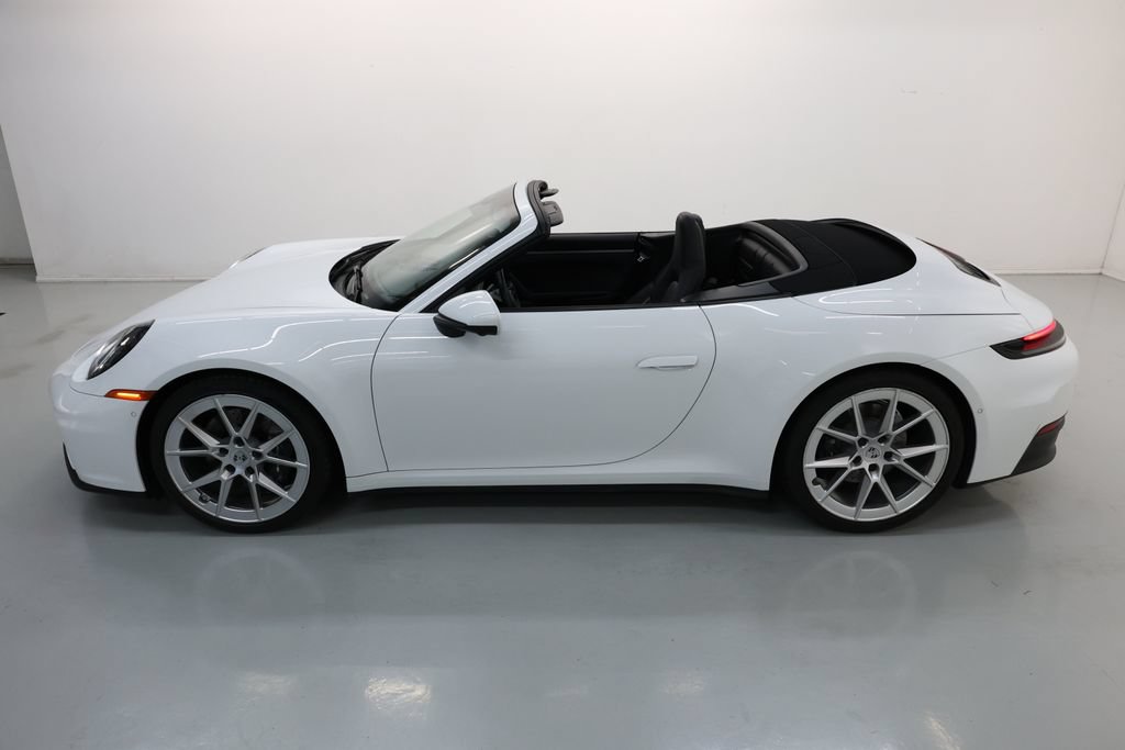 Used 2025 Porsche 911 Carrera RWD image 56
