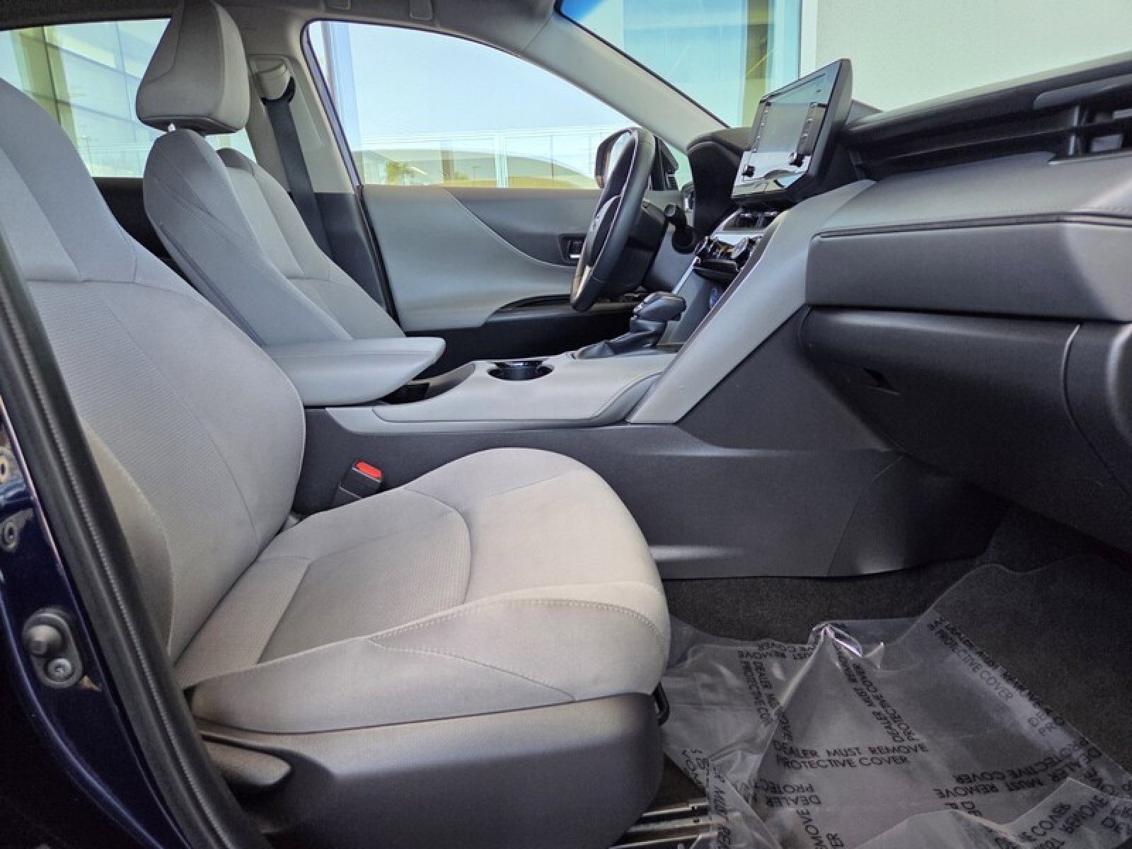Used 2021 Toyota Venza LE w/ Carpet Mat Package (TMS) AWD/4WD image 19