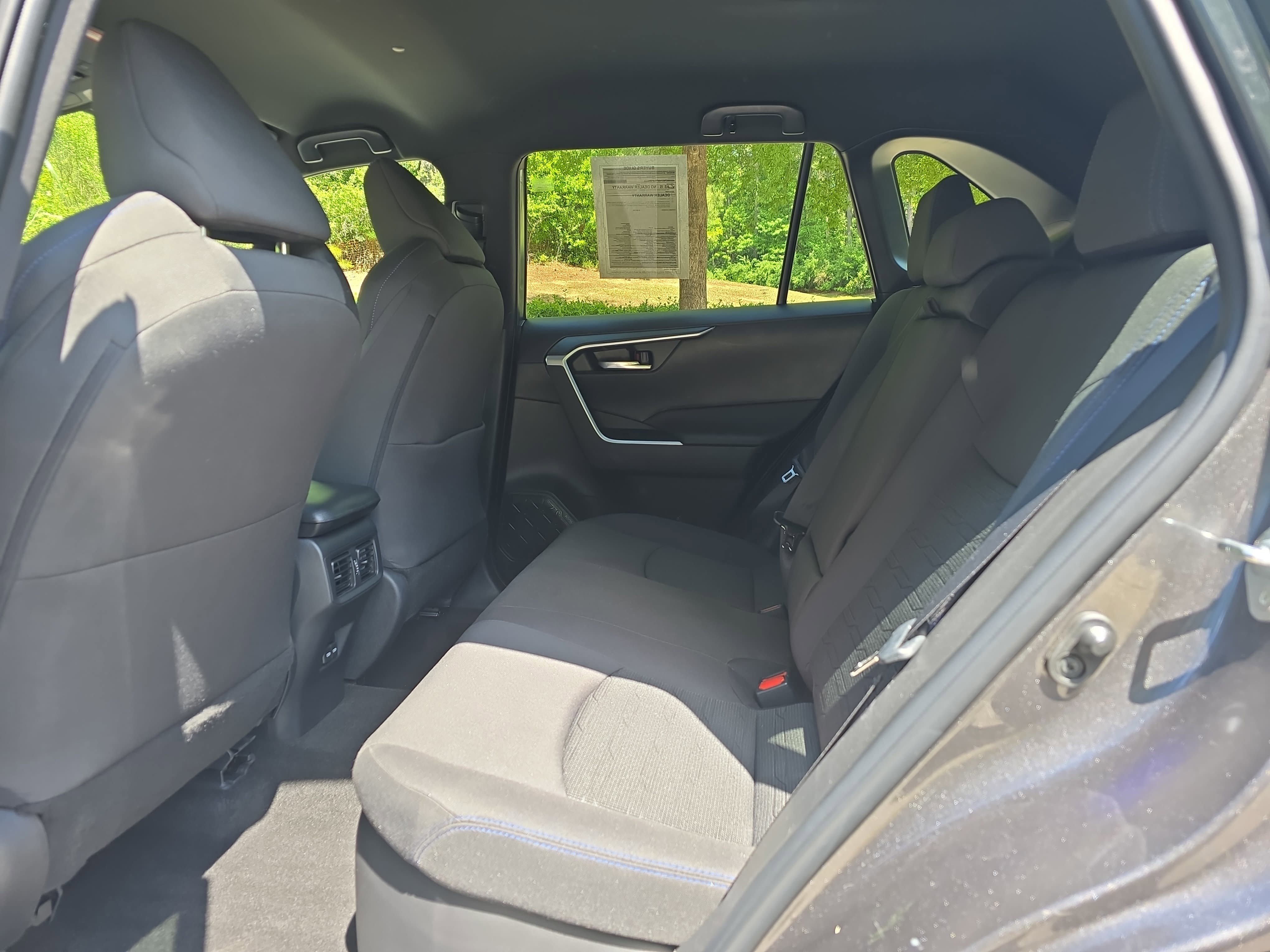 Used 2022 Toyota RAV4 SE w/ SE Grade Weather Package AWD/4WD image 13