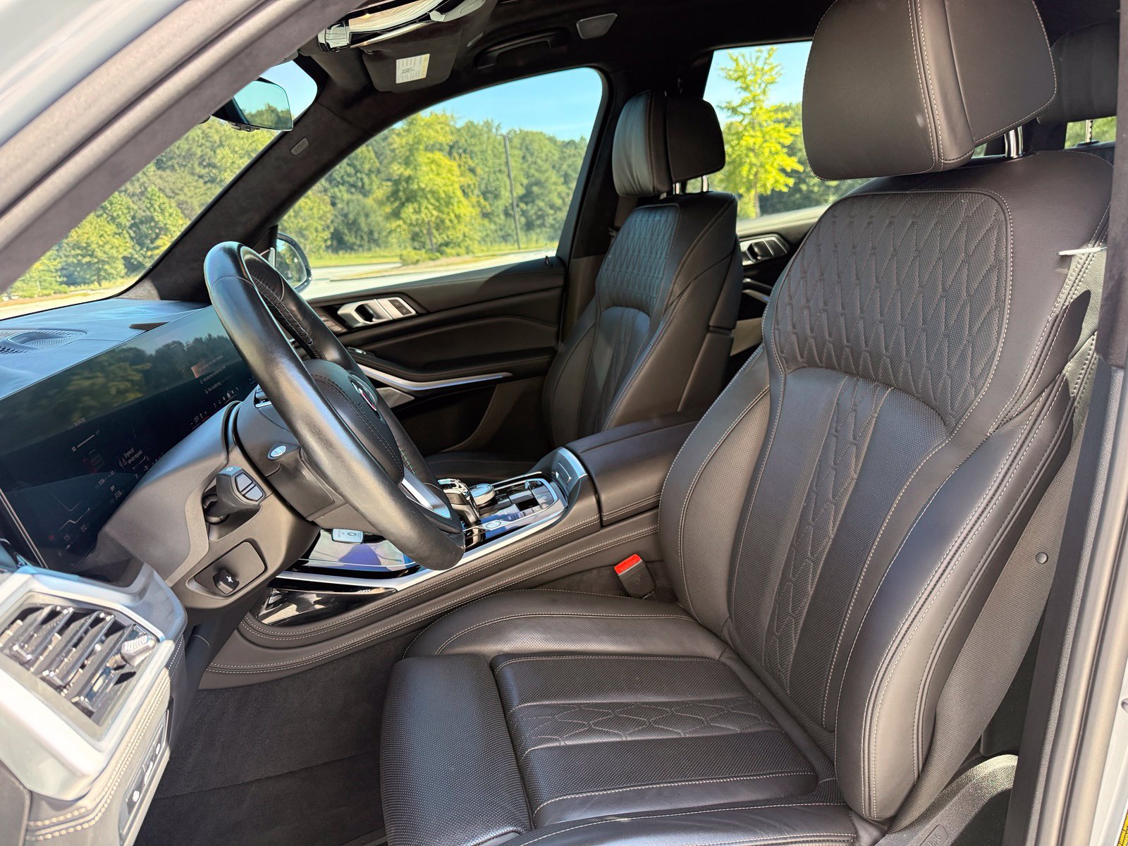 Used 2024 BMW ALPINA XB7 AWD/4WD image 36