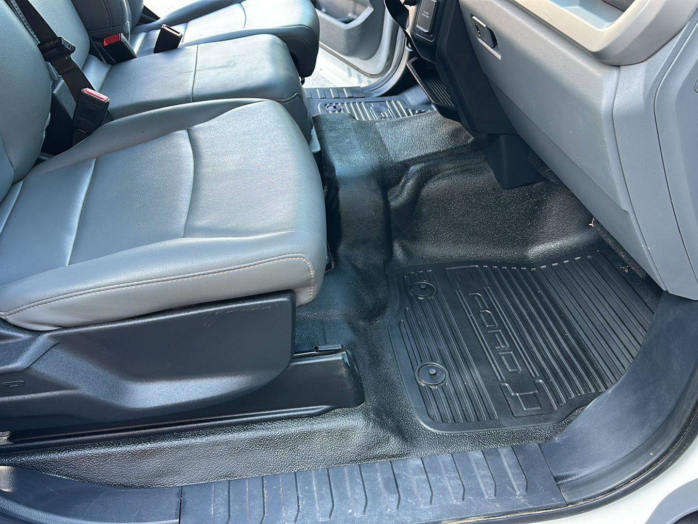 Used 2024 Ford F550 4x4 Crew Cab Super Duty image 26
