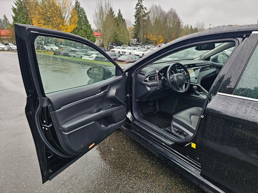 Used 2019 Toyota Camry XSE image 20