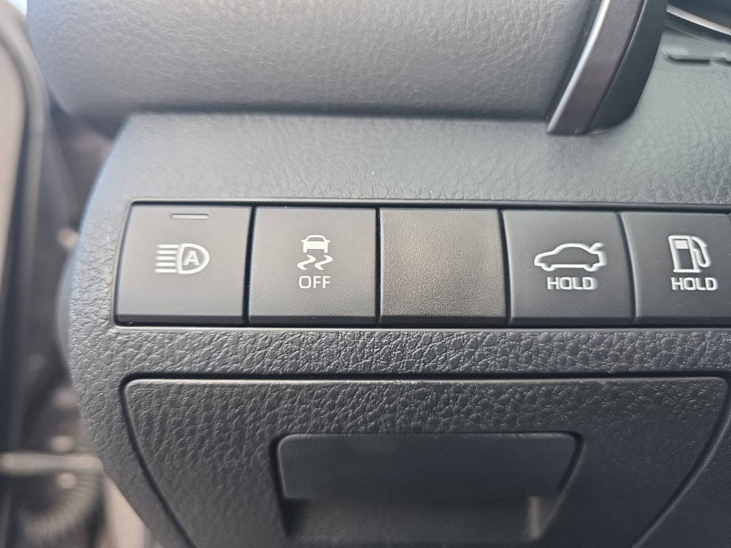 Used 2024 Toyota Camry SE FWD image 15