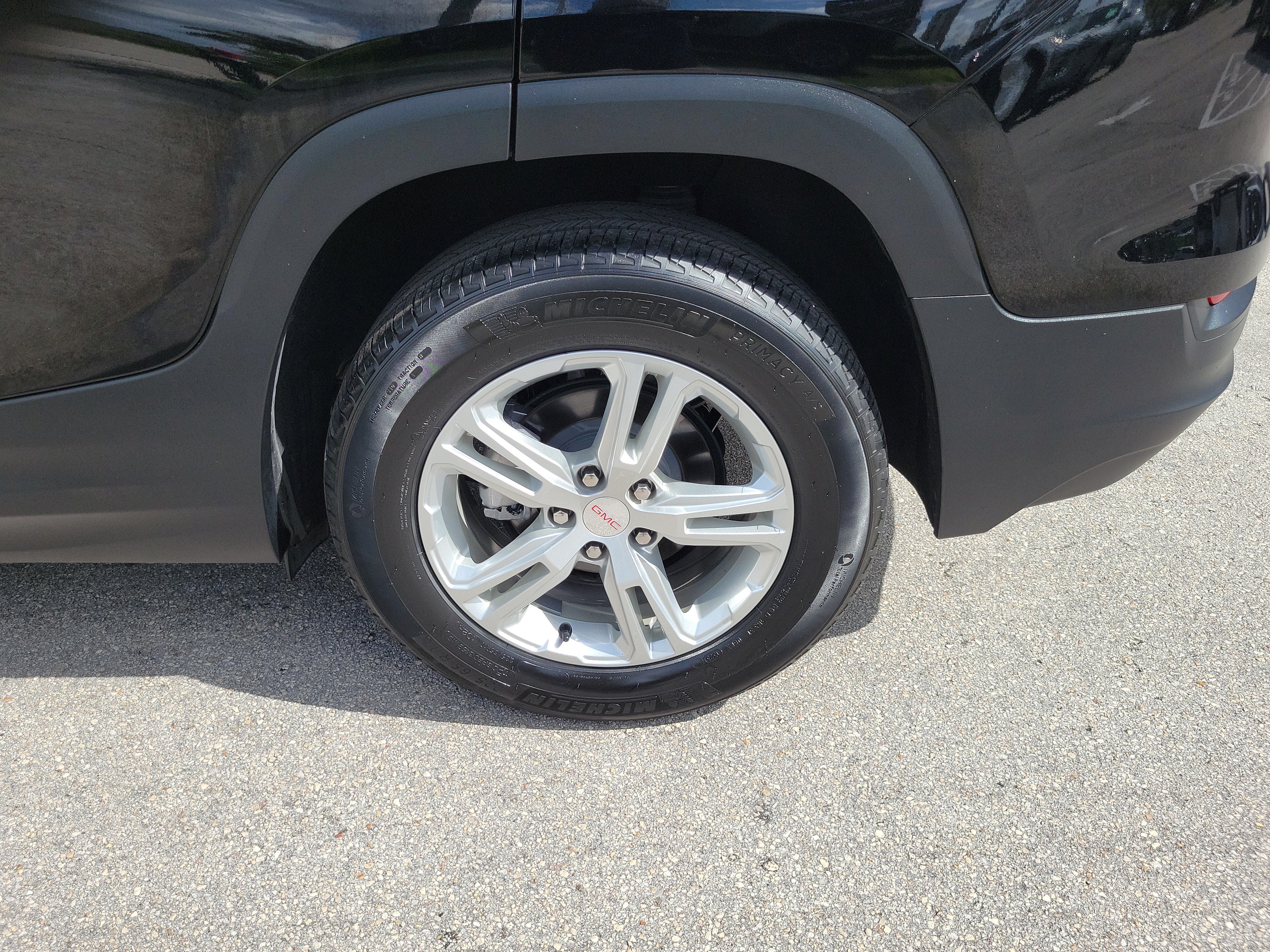 Used 2023 GMC Terrain SLE w/ Driver Convenience Package FWD image 28