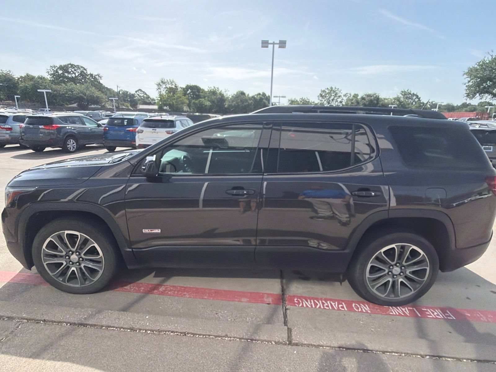 Used 2017 GMC Acadia SLT AWD/4WD image 5