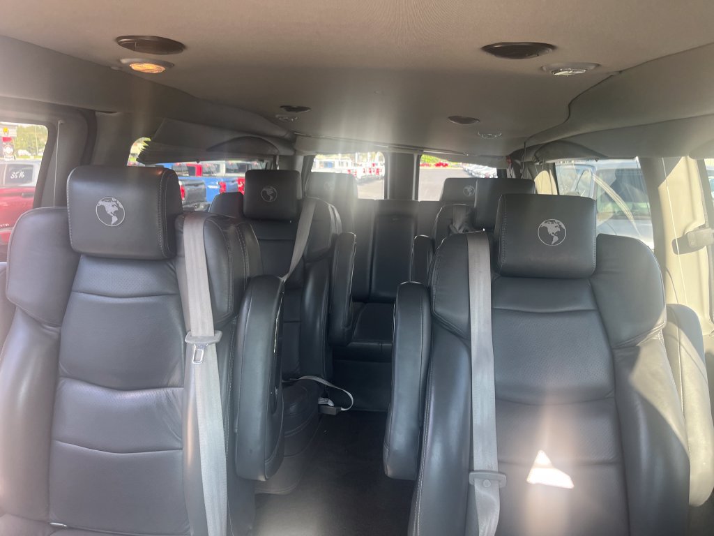 Used 2023 Chevrolet Express 2500 Extended RWD image 27