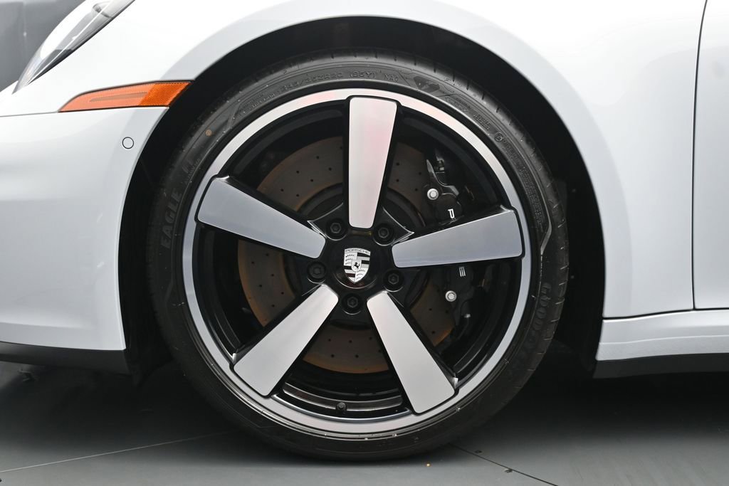 Certified 2026 Porsche 911 Targa 4S AWD/4WD image 5