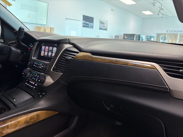 Used 2017 GMC Yukon Denali w/ Open Road Package AWD/4WD image 31