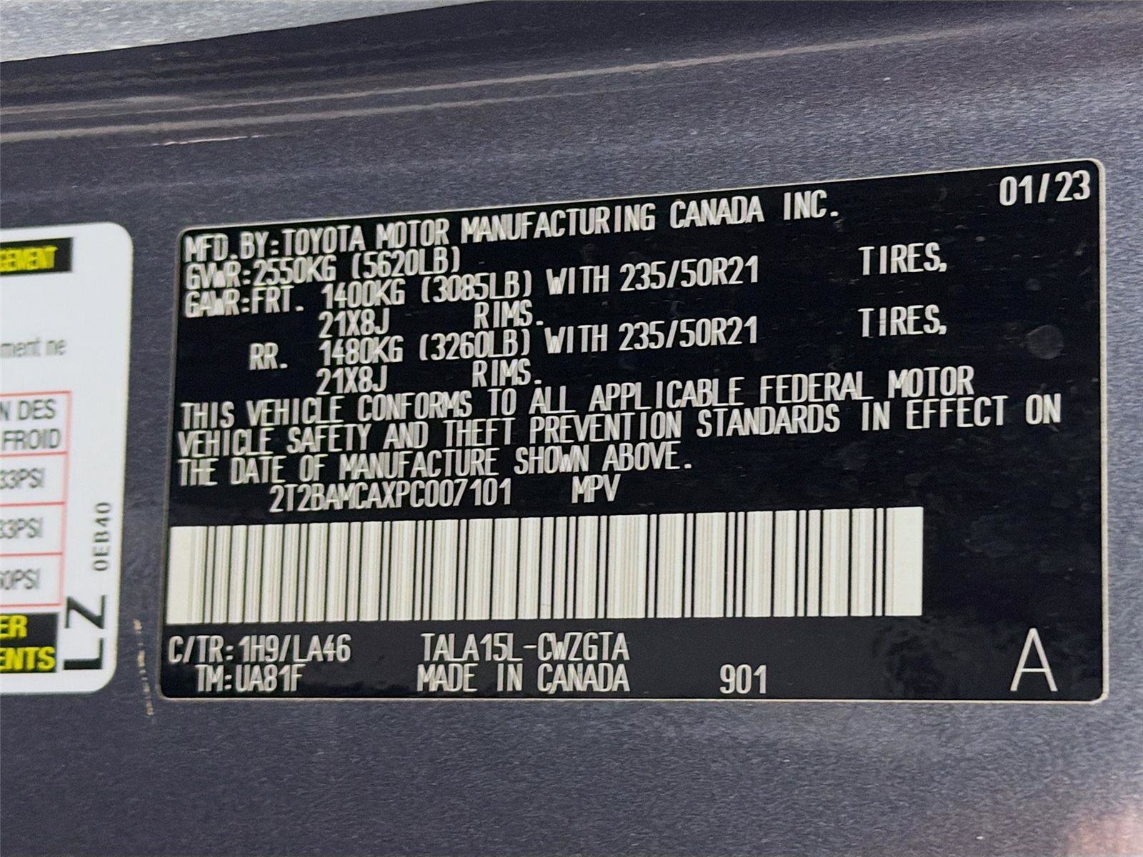 Used 2023 Lexus RX 350 w/ Cold Area Package image 32