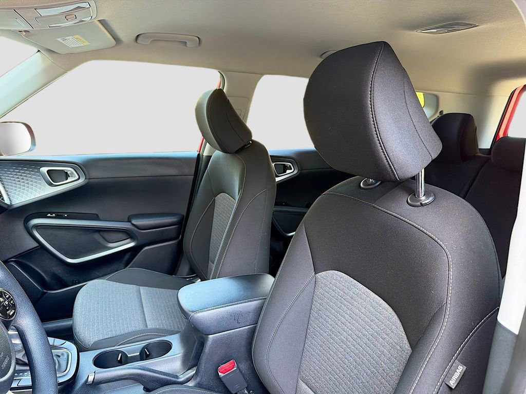 Used 2020 Kia Soul S image 18
