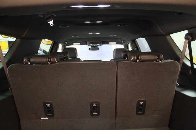 New 2025 Chevrolet Suburban Premier image 15