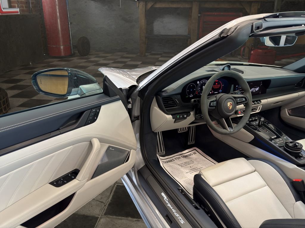 Used 2025 Porsche 911 Targa 4 GTS image 16