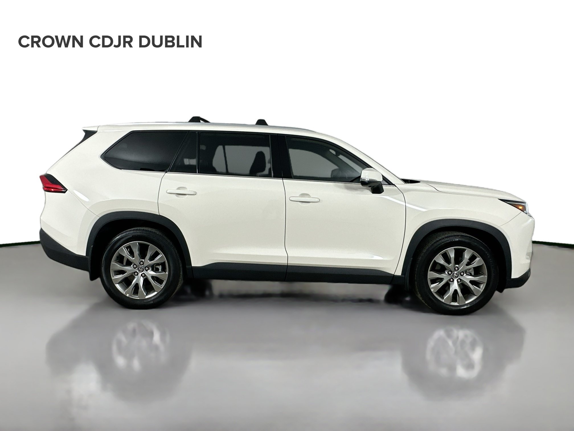 Used 2024 Toyota Grand Highlander AWD image 5