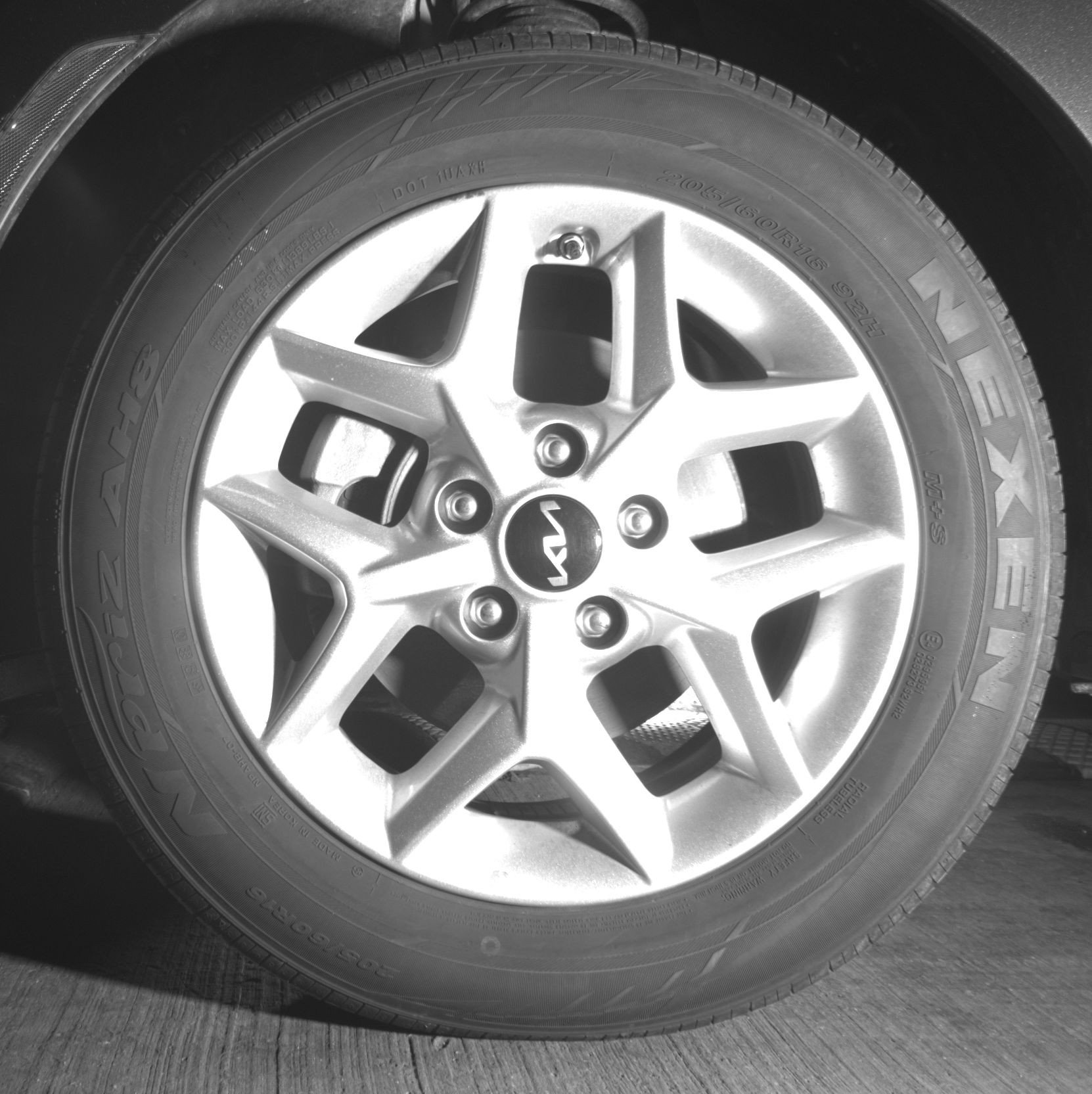 Used 2025 Kia Soul LX w/ LX Technology Package FWD image 12
