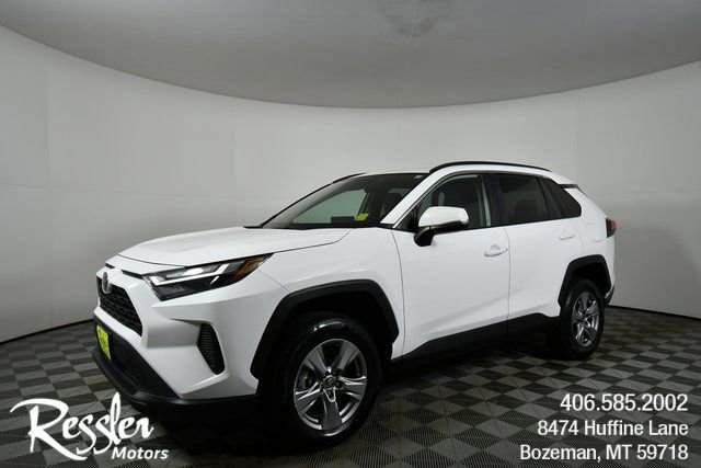 Used 2025 Toyota RAV4 XLE image 1