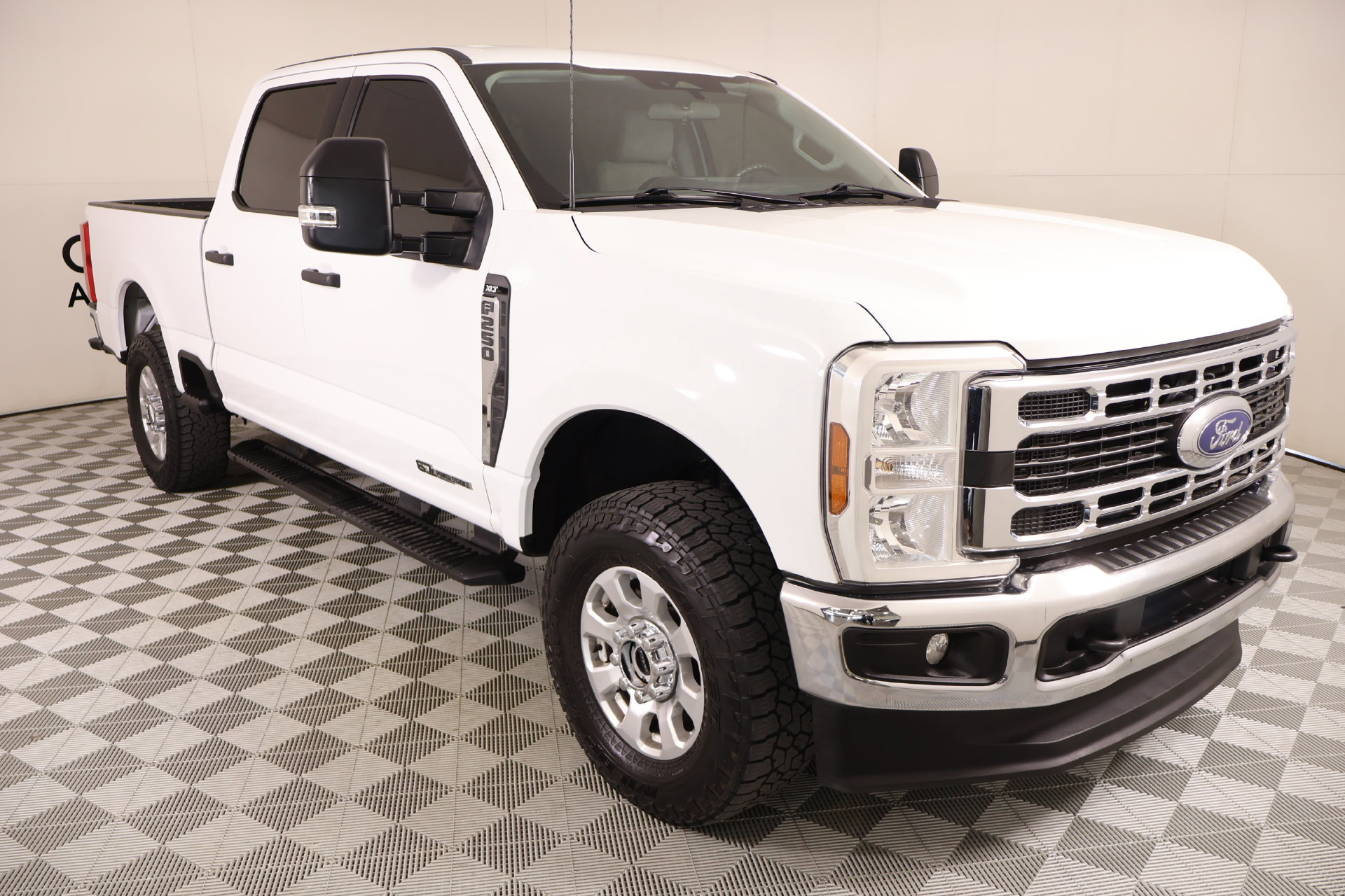 Used 2024 Ford F250 XLT w/ FX4 Off-Road Package AWD/4WD image 1