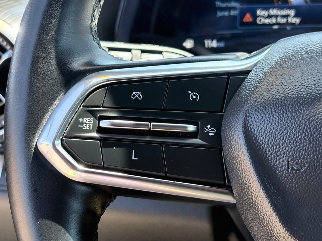 Used 2025 Chevrolet Equinox LT FWD image 14