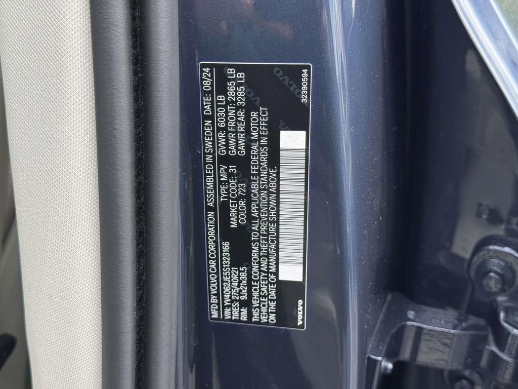 Used 2025 Volvo XC90 B6 Plus w/ Protection Package image 19