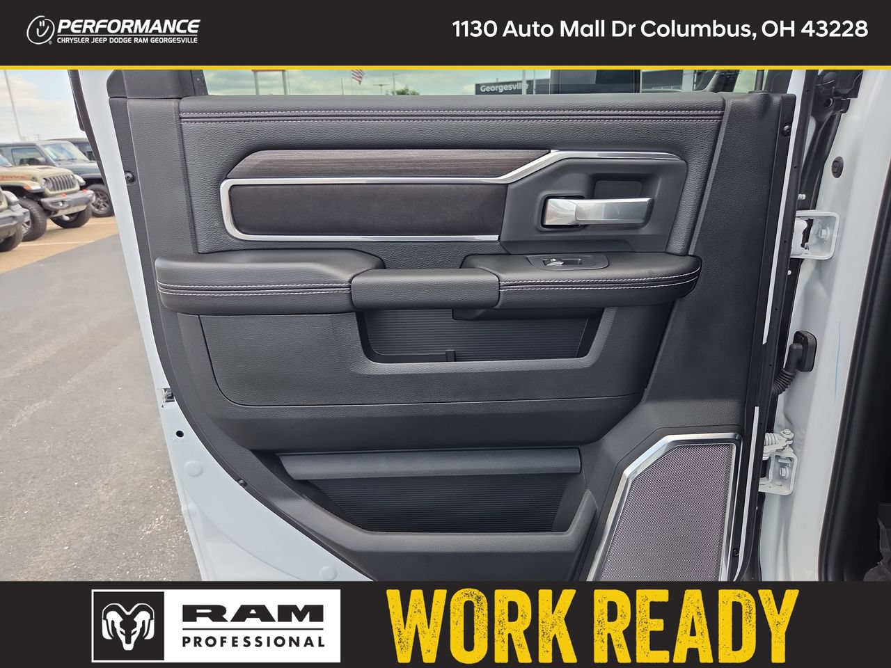 New 2026 RAM 2500 Laramie AWD/4WD image 14