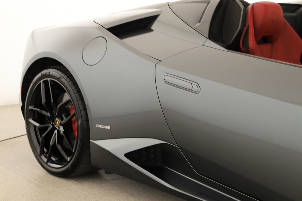 Used 2016 Lamborghini Huracan LP 610-4 image 37