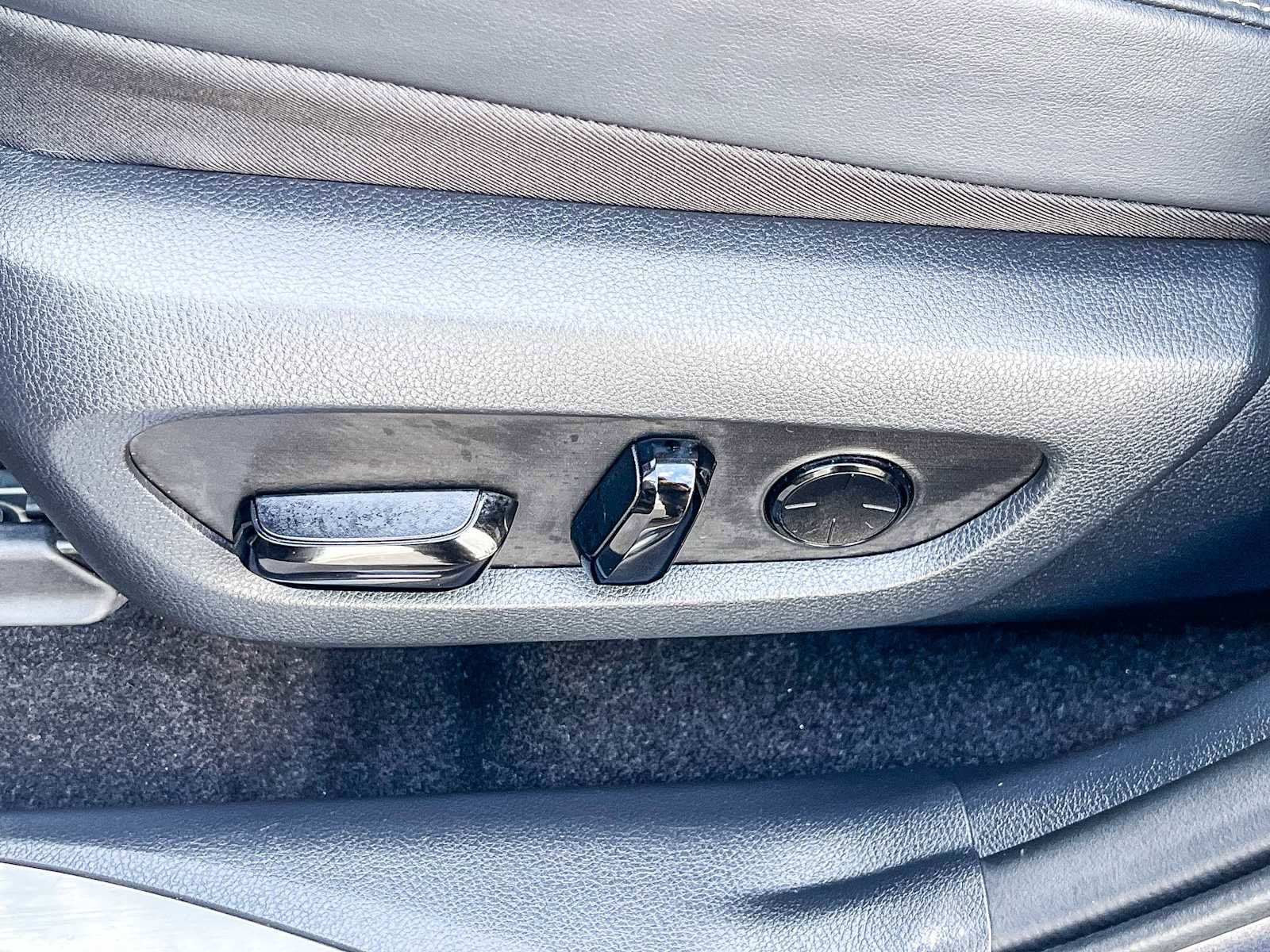 Certified 2025 Lexus NX 450h+ AWD w/ Towing Package (2000 Lbs) image 18