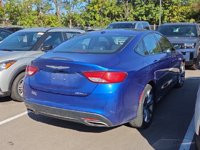 Used 2016 Chrysler 200 S FWD image 2