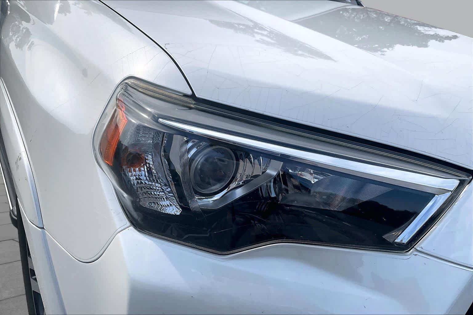 Used 2015 Toyota 4Runner Limited AWD/4WD image 28