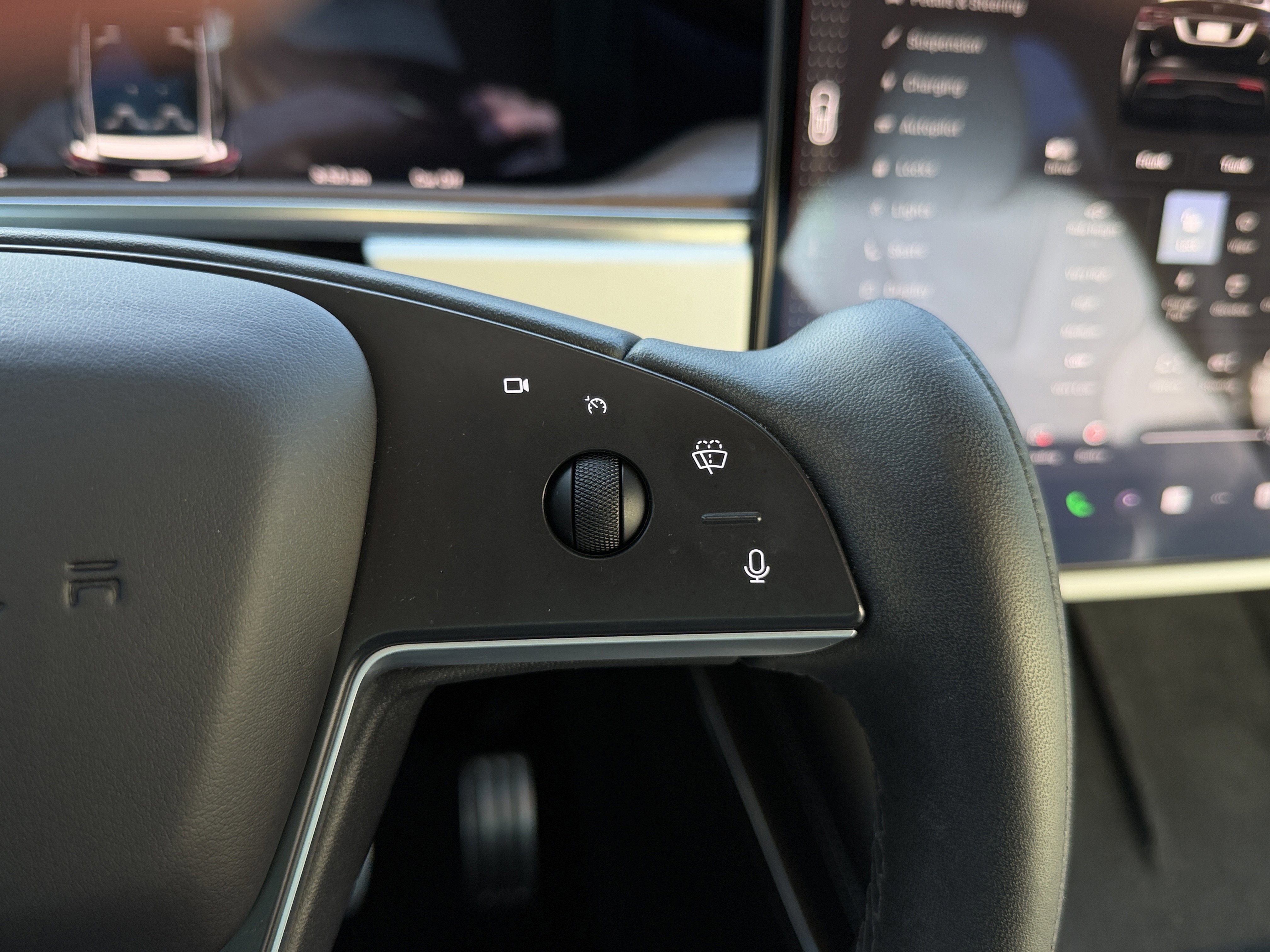 Used 2022 Tesla Model X image 66