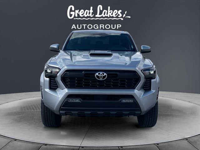 Certified 2025 Toyota Tacoma TRD Sport AWD/4WD image 8